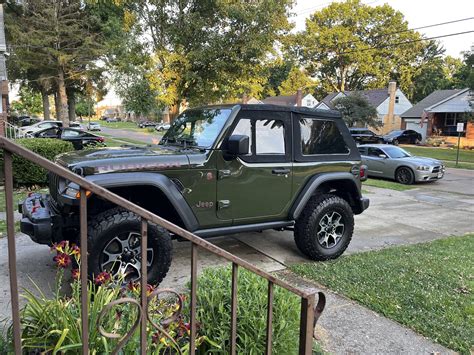 Ohio - JL 2 door OEM half doors with premium uppers. Sarge green | Jeep Wrangler Forums (JL ...