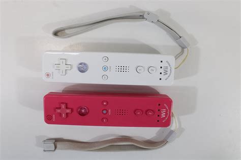 Nintendo Wii White Console Bundle Motion Plus Controllers x2 Nunchuck ...