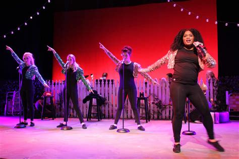 ‘The Bikinis,’ with ’60s hits, at Waterbury’s Seven Angels Theatre