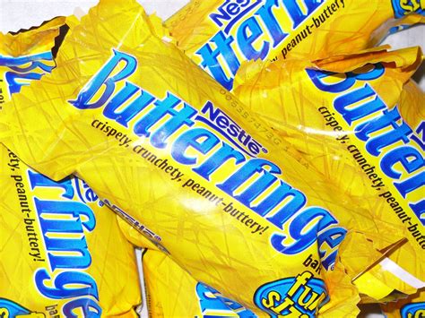 Leenee's Sweetest Delights: Butterfinger Blondies