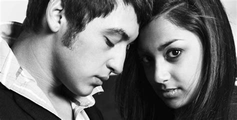 Girlfriends Annoying Things: 10 Things Girlfriends Should Stop Doing