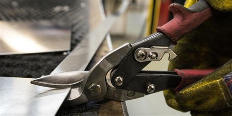 Auto Body Sheet Metal Work 的图像结果