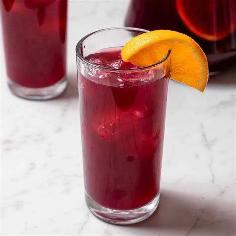 Easy Tinto de Verano Recipe – Refreshing Red Wine Cocktail | Recipe ...