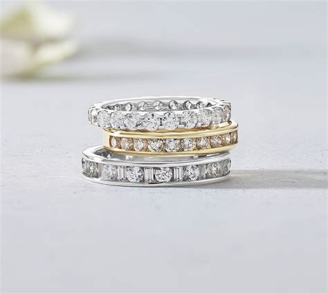 Eternity Rings Kate Middleton Goes Without Her Sapphire Wedding Ring