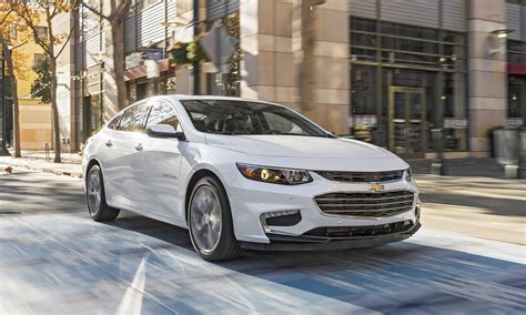 Most Fuel-Efficient American Cars - autoNXT.net