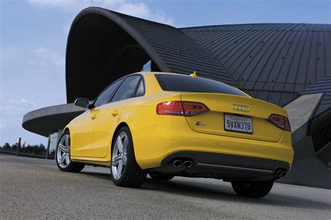 Audi S4 (2010) - picture 6 of 12