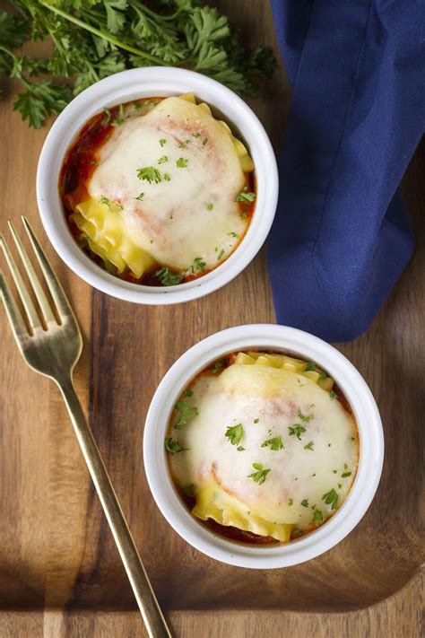 Easy Cheesy Spinach Lasagna Roll Ups Recipe