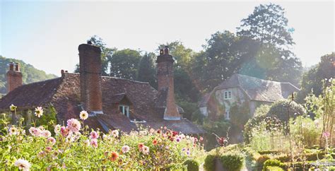 Arts and Crafts 的图像结果