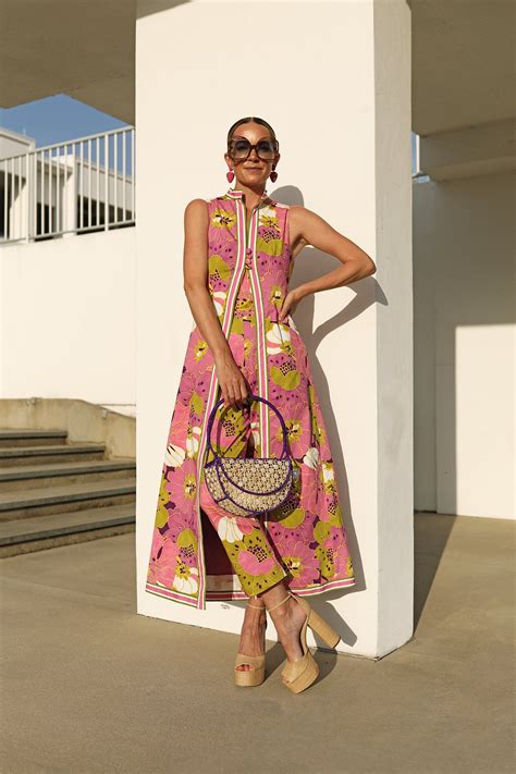 FRANCES VALENTINE – Lifotravel | Fashion, Elegant fashion, Sleeveless ...