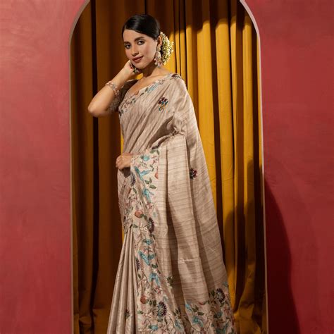 Beige Collom Silk Saree with Artisanal Knotwork – sedoracouture