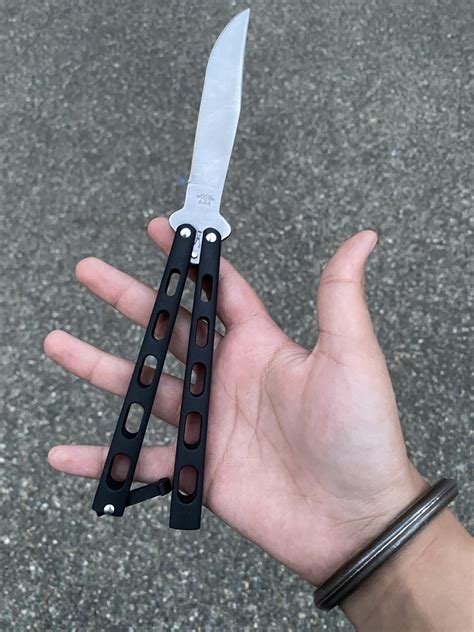 Bear and Son 114. It’s not the best, but it’s what I got. : r/balisong