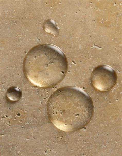 Hand Wash Oud Minéral – Moroccanoil