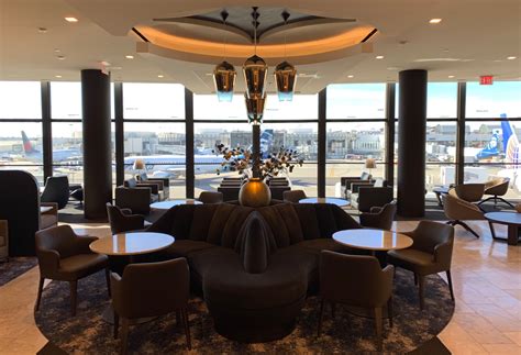 Review: United Airlines Polaris Lounge Los Angeles (LAX) - Live and Let ...