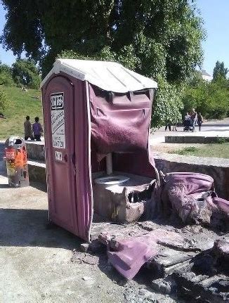 Exploding Diarrhea in Leggings 的图像结果