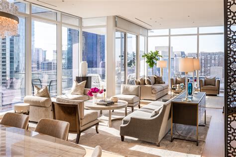 Home 1402 - HALL Arts Residences