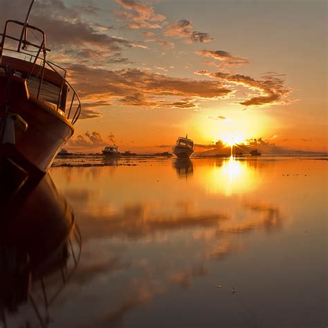 Download wallpaper the sun, reflection, ships, section nature in ...