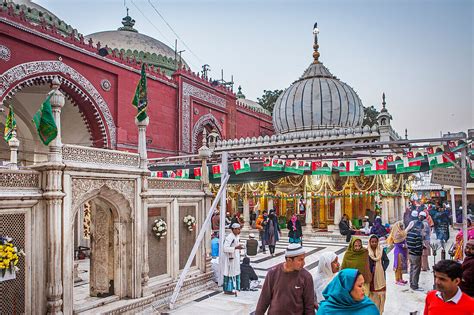 Why Indian Muslim youth should reconnect with Sufism?