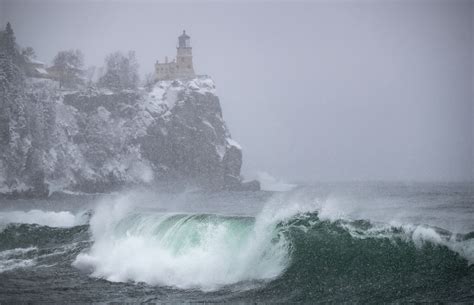 Gales of November whip up Lake Superior 47 years after Edmund ...