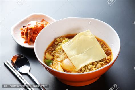 奶酪辛拉面,中国菜系,食品餐饮,摄影素材,汇图网www.huitu.com