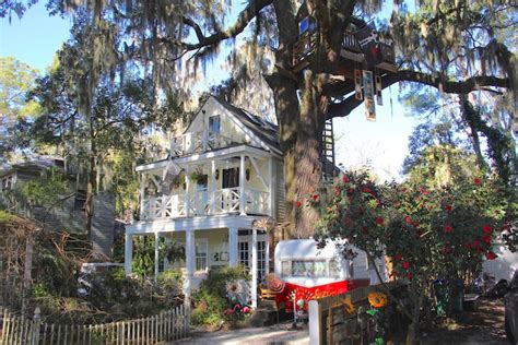 Diamond Oaks Treehouse Skylight Suite - Houses for Rent in Savannah ...