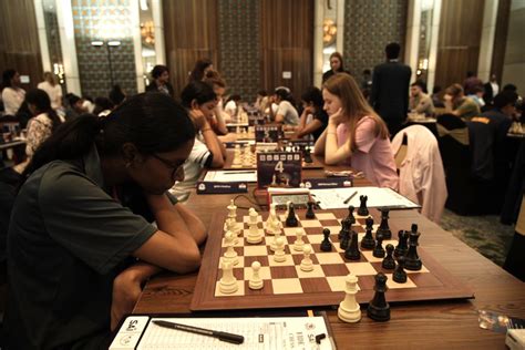 World Junior 2024 R3: Mayank Chakraborty pumells Pranav Anand, scores a ...