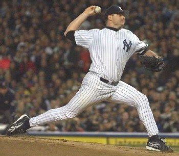 Baseball Pitcher External Rotation 的图像结果