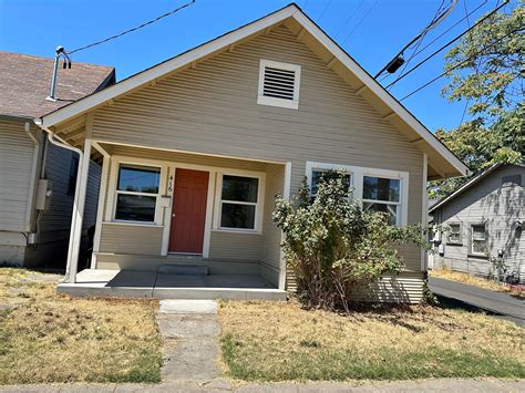 1 Bed 1 Bath - House - Property Rentals - Medford, Oregon | Facebook ...