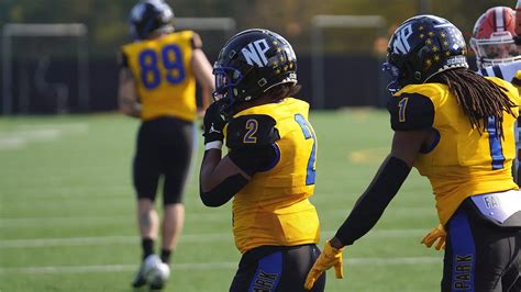 Vikings hold off Pioneers on Homecoming, move to 4-1 with 30-26 win ...