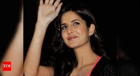 Katrina Kaif is unaware of Elli Avram | Hindi Movie News - Times of India