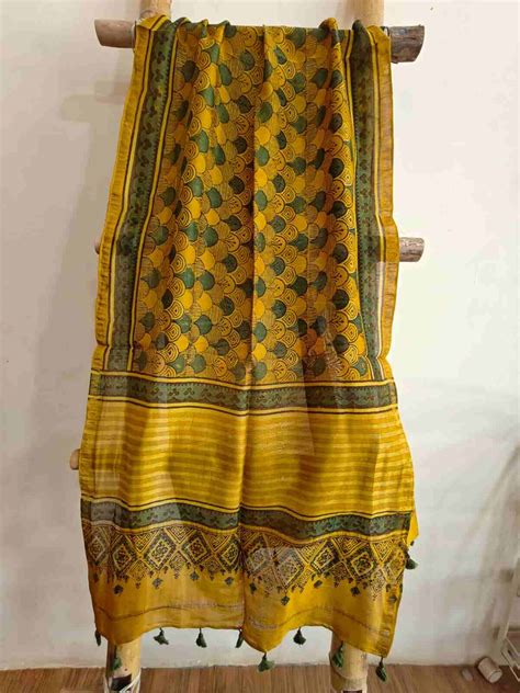 Yellow ajrakh handblock printed chanderi stole – Desi Weaves