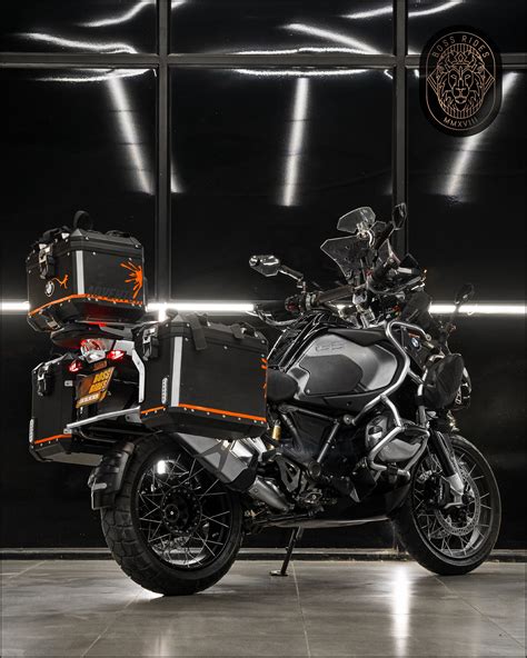 BMW R1250 GSA TRIPLE BLACK - Boss Ride