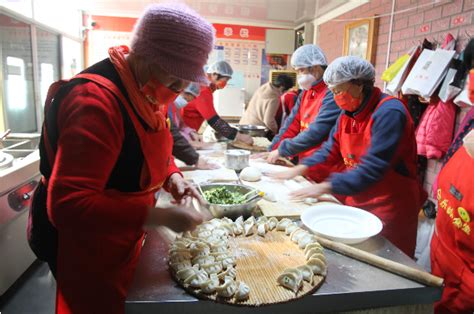 潍坊市奎文区搭建百姓食堂“为老”志愿服务新载体_图片幻灯_潍坊文明网