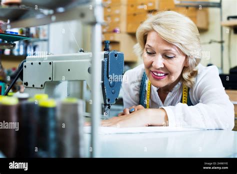 Tailor Sewing Machine 的图像结果