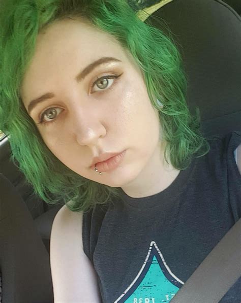 26f, curious to see ratings : r/truerateme