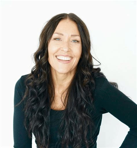 Meet Tanya Scott – CanvasRebel Magazine