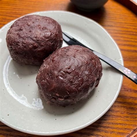 Ohagi (Japanese Sweet Rice Balls) おはぎ - Okonomi Kitchen