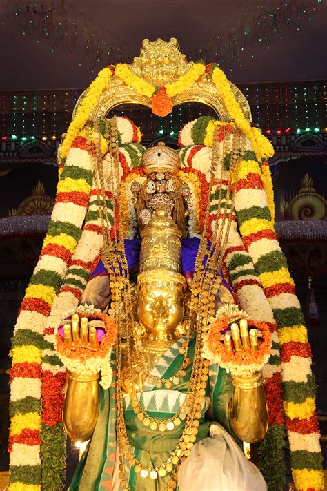 Magnificent Pournami Garuda Seva - rspnetwork.in