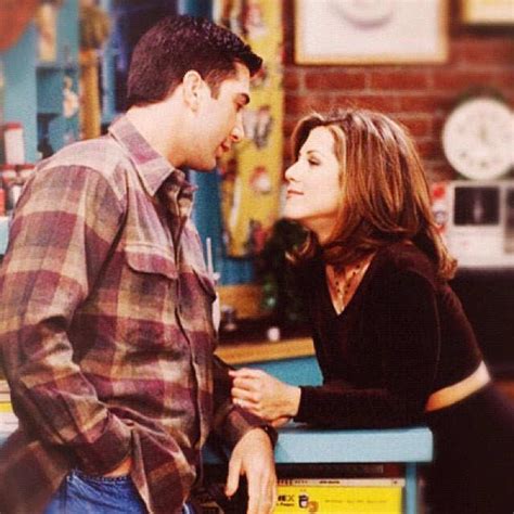 8 Relationship Lessons To Learn From Ross & Rachel | Femina.in