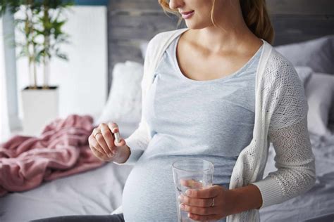 Best Prenatal Probiotics for Pregnancy, Postpartum, and Nursing