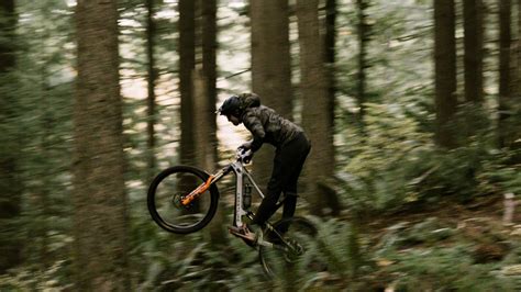 Crestline Releases Special RS180 Team Edition eMTB - Limited to 75 PCS - Mountain Bike Press ...