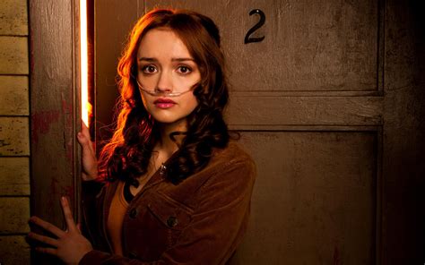 Bates Motel 017 Olivia Cooke jako Emma Decody - Tapety na Pulpit
