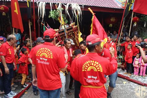 Rayakan Cap Go Meh: Sejarah, Tradisi, dan Maknanya