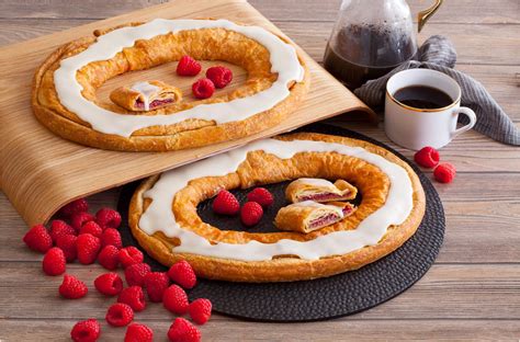 Amazon.com : Entenmann's Danish Raspberry Twist 15-oz : Grocery ...