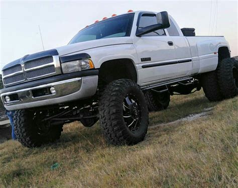 Lifted 2Nd Gen Cummins : ONE BAD 2ND GEN #CUMMINS #24x14 #lifted #mint ...