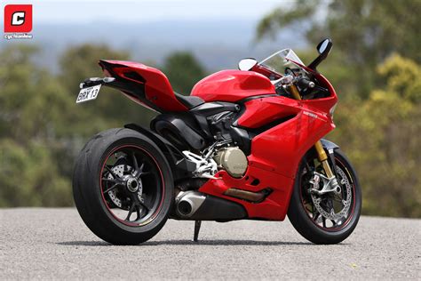 Ducati 1299 Panigale FE review: It