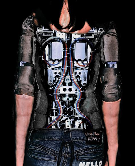 Robot Inside Human 的图像结果