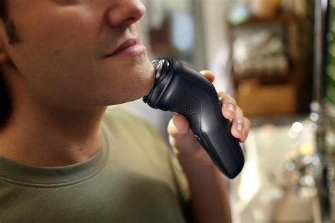 Customer Reviews: Philips Norelco Shaver 2400, Cordless Electric Shaver ...
