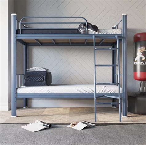 103 鐵藝上下床 碌架床 雙層床 鐵床, 傢俬＆家居, 傢俬, 床架及床褥 - Carousell