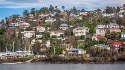 Launceston Hotels from ₹ 5,756/night | Compare Best Hotels in ...