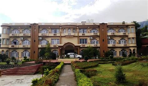 IMPERIAL HEIGHTS DHARAMSHALA (Sokani Da Kot) - Resort Reviews, Photos ...